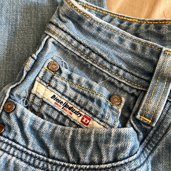 Diesel Jeans - Picture 2 of 10